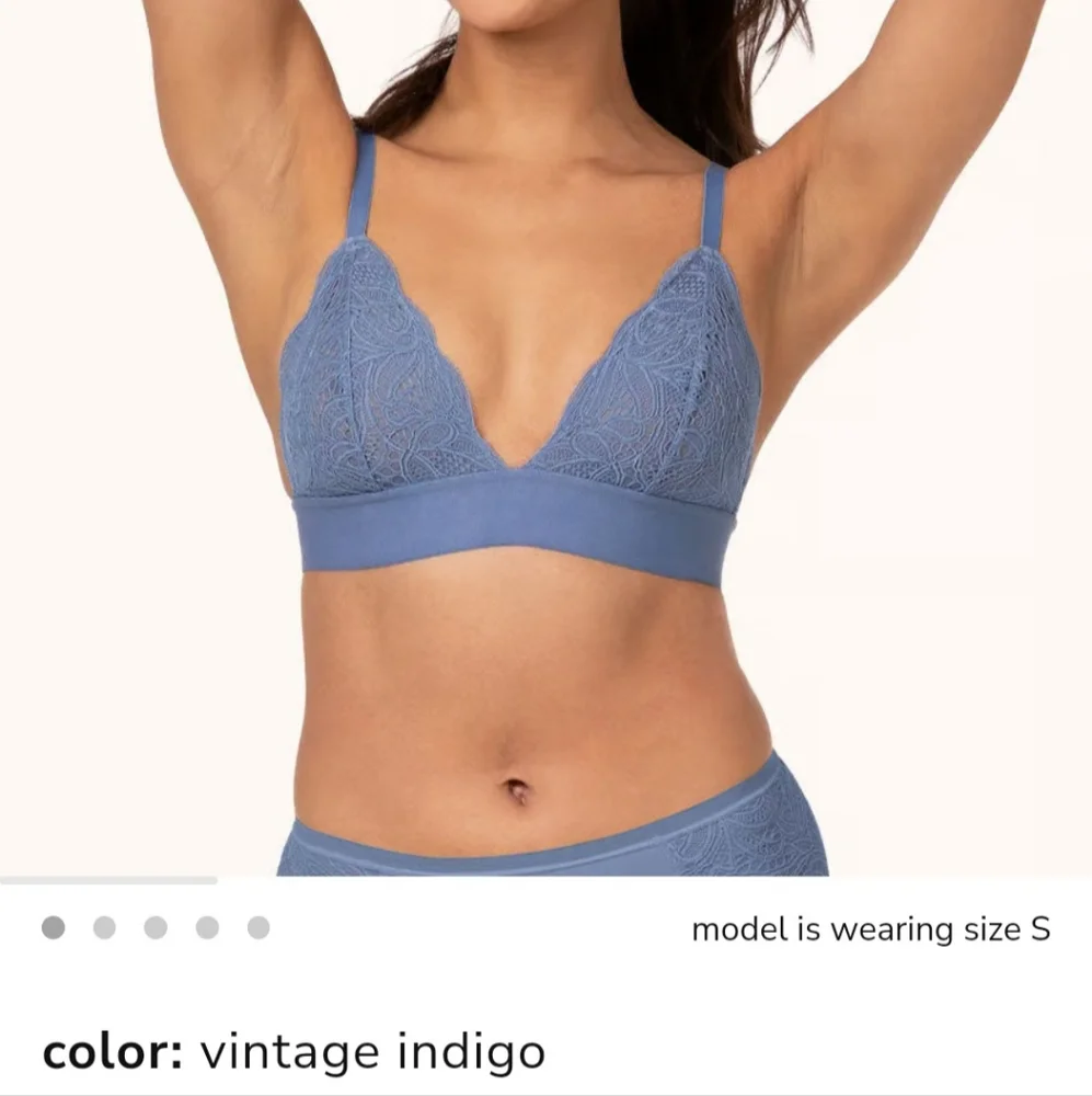 Bras - Picture 2 of 6